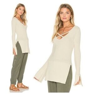 $118 FREE PEOPLE Criss Cross Ecru tunic sweater Size Small